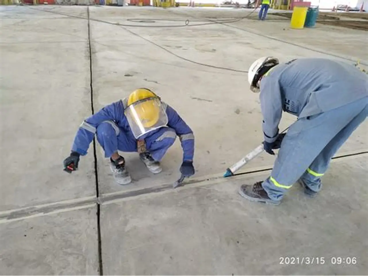 Thi công Sika Aktivator-205