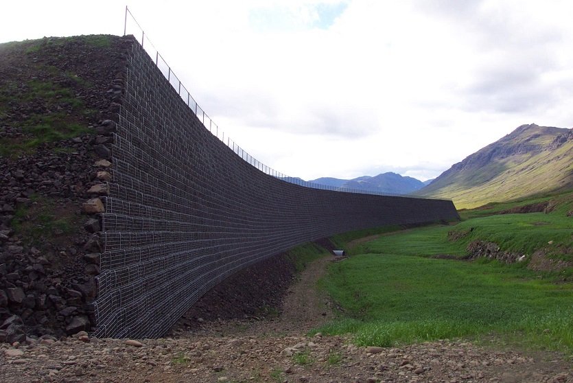 Ứng dụng Reinforced Earth - Natural risks mitigation