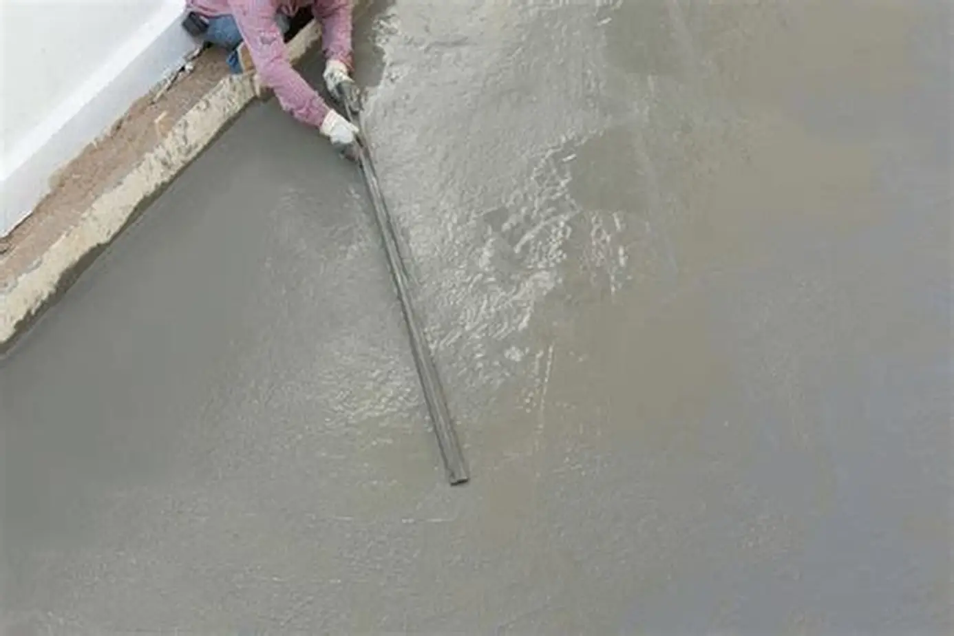 Ứng dụng Sika Rokkon C rót vữa lỗ khoan neo vách đá