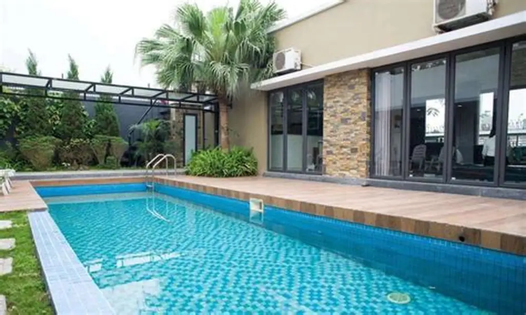 Bề mặt tường sàn dán gạch bằng SikaCeram-100 VN