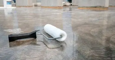 Sika® MultiPrimer Marine | Sơn lót đa năng cho hệ keo và sàn tàu thủy 45 Cho flash-off Sika MultiPrimer Marine truoc khi dan keo