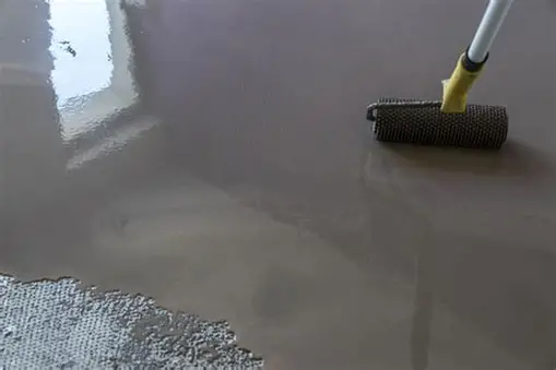 Sika® MultiPrimer Marine | Sơn lót đa năng cho hệ keo và sàn tàu thủy 46 Dan keo Sikaflex sau primer MultiPrimer Marine da chay het