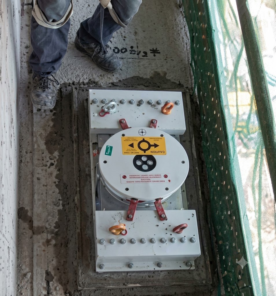 Gối chịu kéo ngược TETRON DC-SB Freyssinet lắp đặt tại công trình
