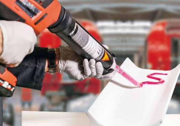 Keo Epoxy kết cấu SikaPower® cho composite kim loại nhựa kỹ thuật