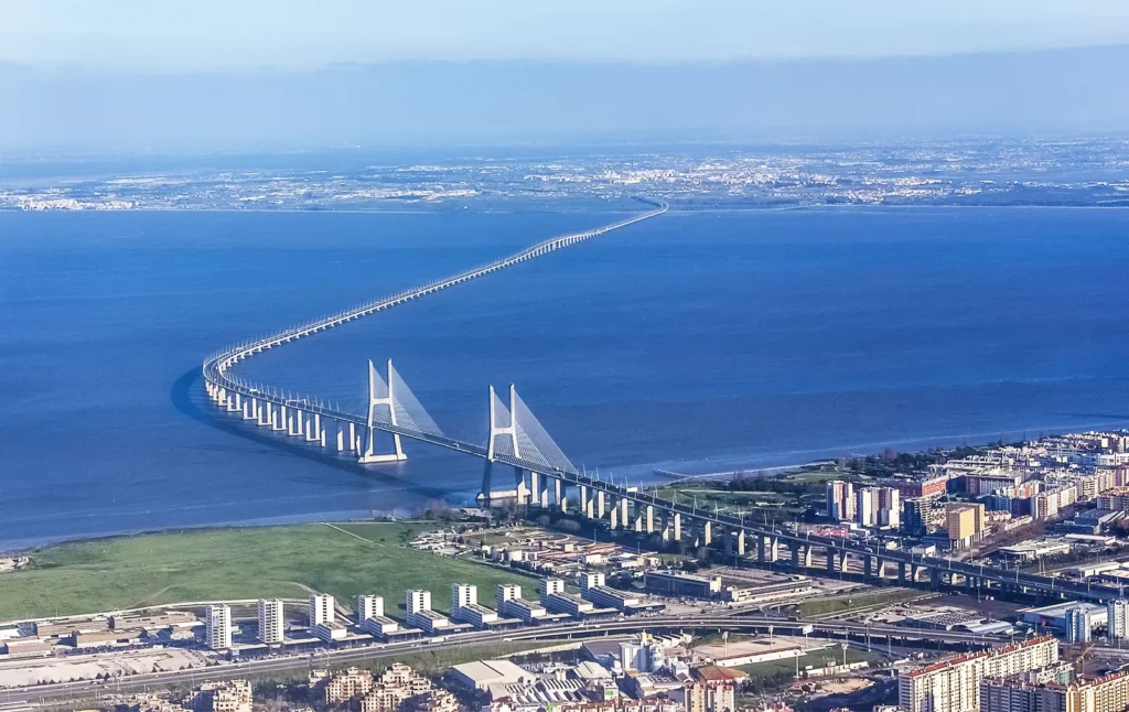 Du an Freyssinet VASCO DA GAMA bridge Portugal 1