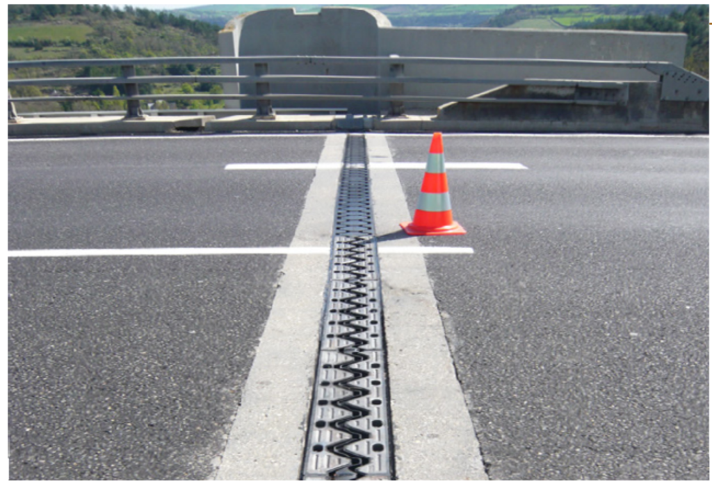 Khe co gian Freyssinet Expansion Joints Khe WM dac diem