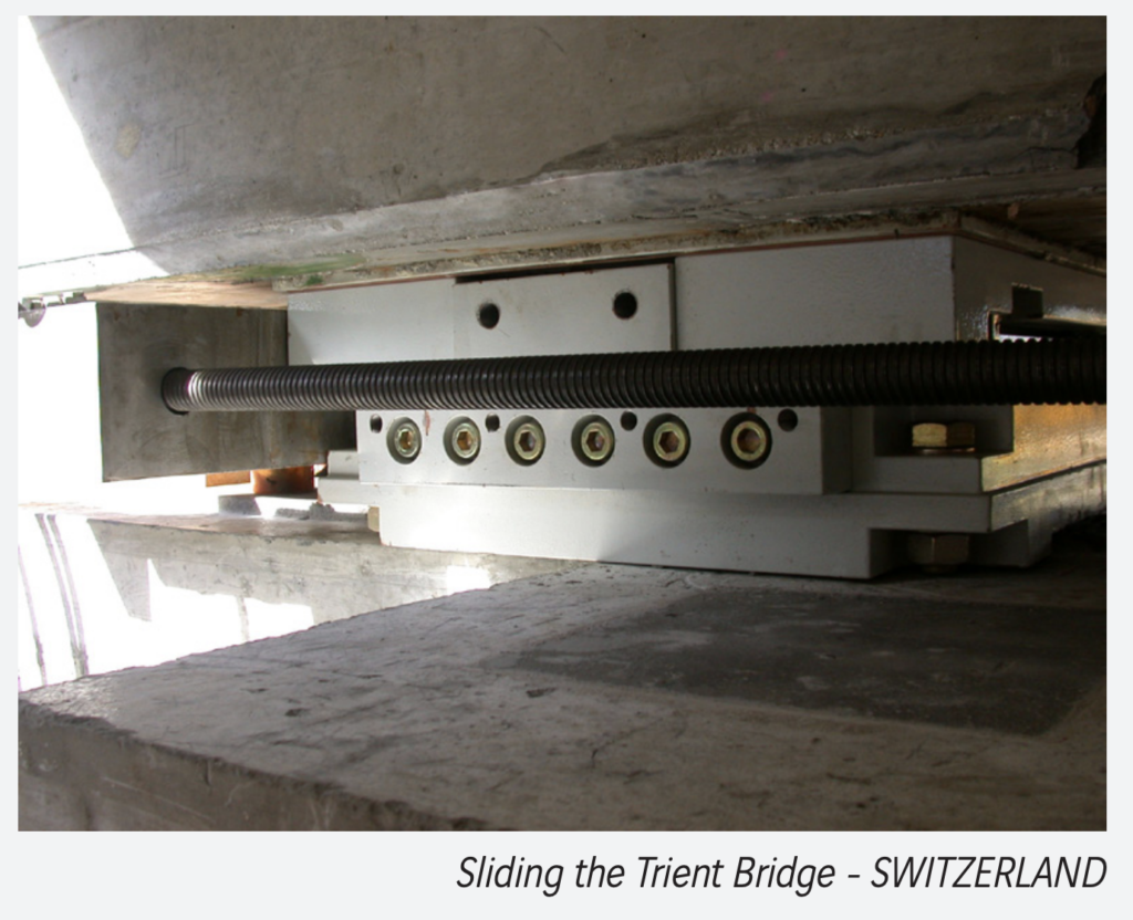 Tetron CD bearings Sliding Sliding the Trient Bridge SWITZERLAND